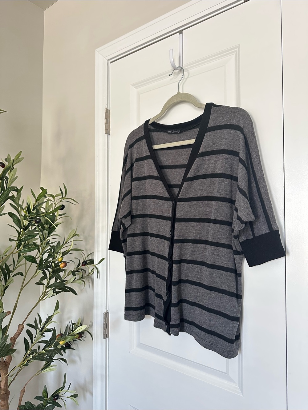 🖤 One Clothing • Gray & Black Striped Dolman Cardigan